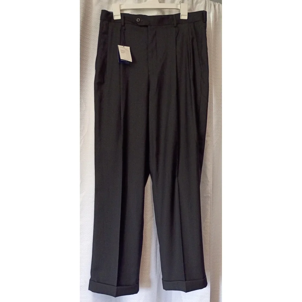 NWT Stafford Essentials Men's Classic Fit Pleated Cuffed Pants Charcoal 34